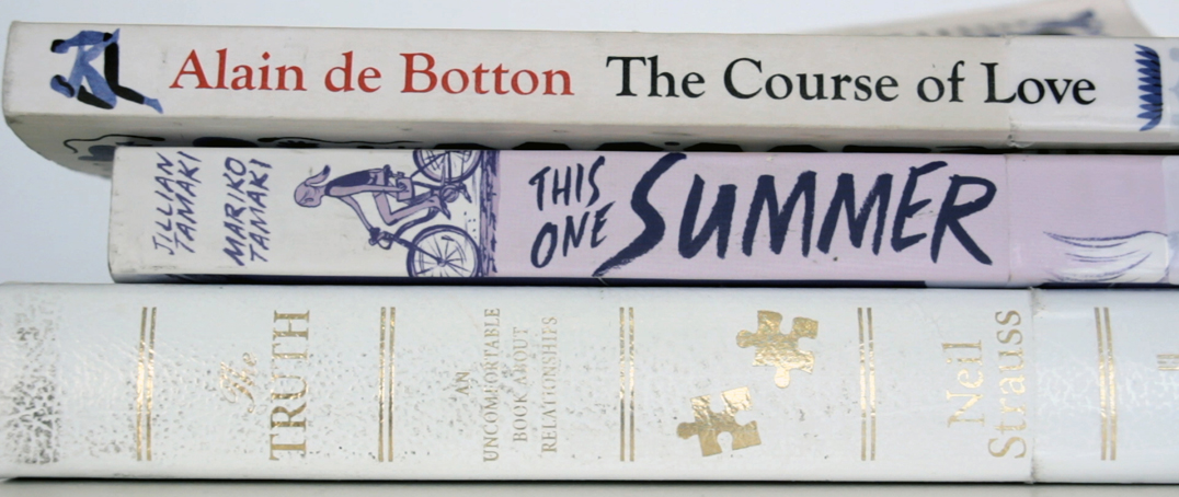 Book spines: Alain de Botton "The Course of Love", Jillian Tamaki and Mariko Tamaki "This One Summer", Neil Strauss "The Truth"